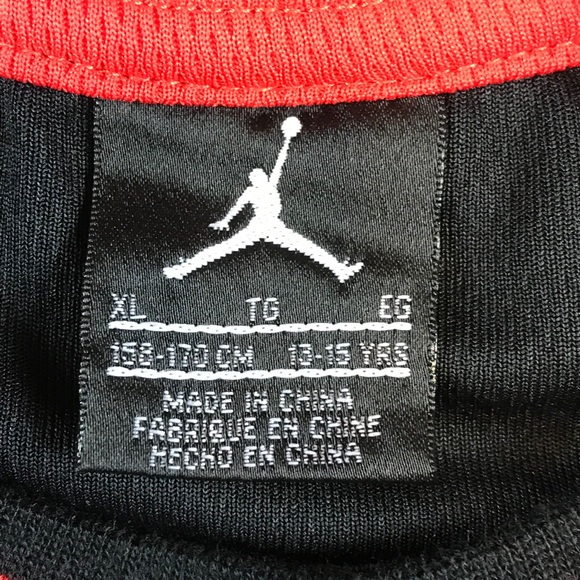 Nike Air Jordan #23 Jumpman Boy’s Activewear Black & Red Basketball Jersey Sz XL - Picture 4 of 8